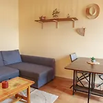 Villa En Provence Avec Terrasse Dans Le Village Greoux-les-Bains