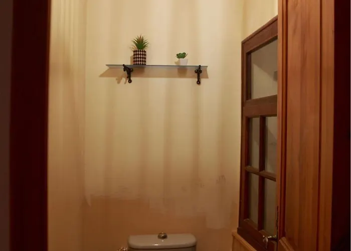 En Provence Avec Terrasse Dans Le Village Villa *